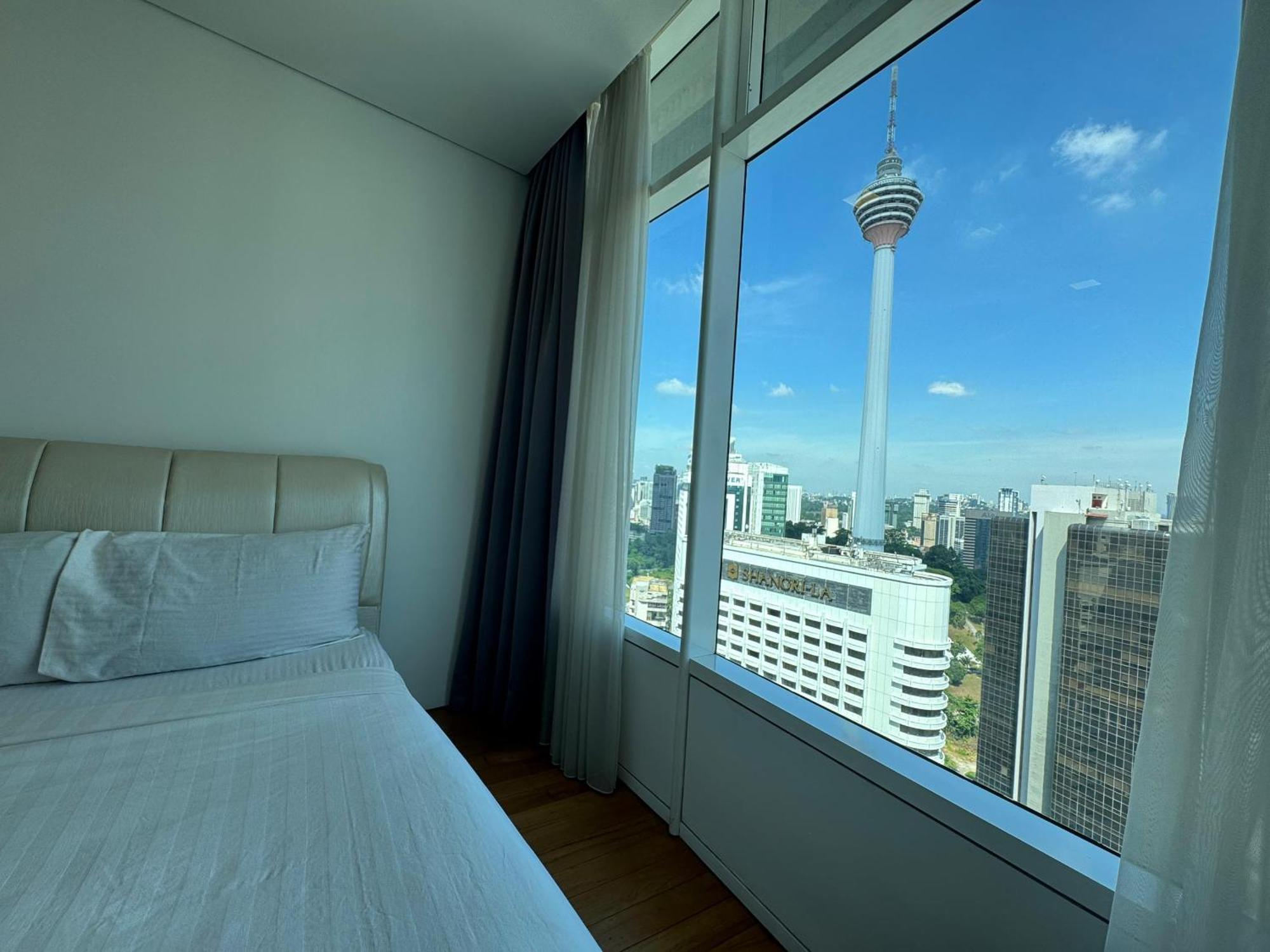 Vortex Premium Suites Klcc By Schien Kuala Lumpur Exterior photo
